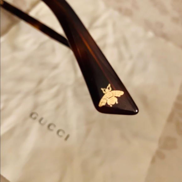 Gucci Sunglasses - Picture 5 of 9